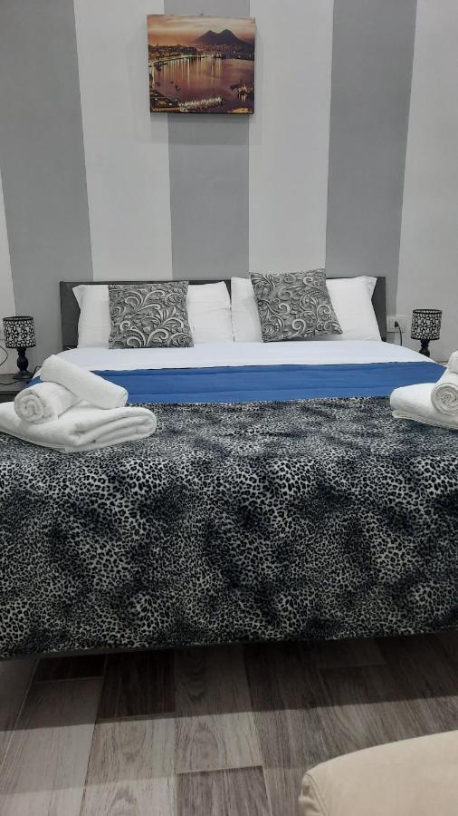 Casa Napul'E Hotel เนเปิลส์ ภายนอก รูปภาพ